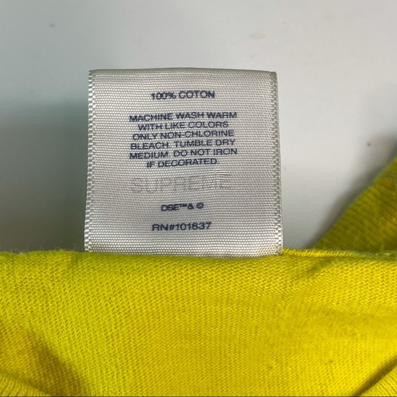 Supreme Yellow Mens Medium Size Cat in the Hat Collectable Graphic Tee Shirt - Picture 5 of 5